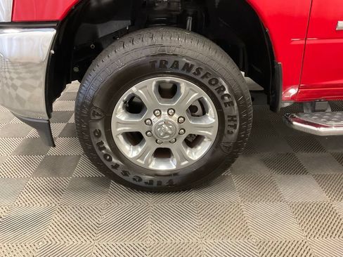 Used 2024 RAM 2500 Big Horn w/ Bed Utility Group AWD/4WD image 9