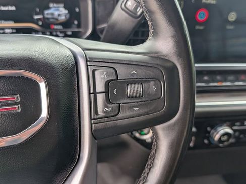 Used 2025 GMC Sierra 1500 SLT image 11