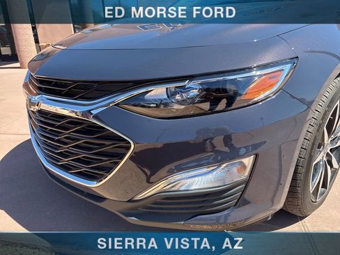 Used 2025 Chevrolet Malibu RS FWD image 3