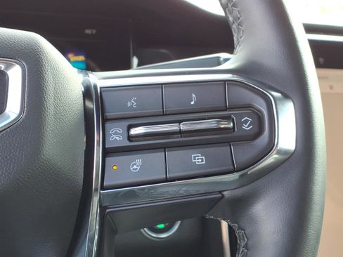 Used 2025 GMC Acadia Elevation AWD/4WD image 26