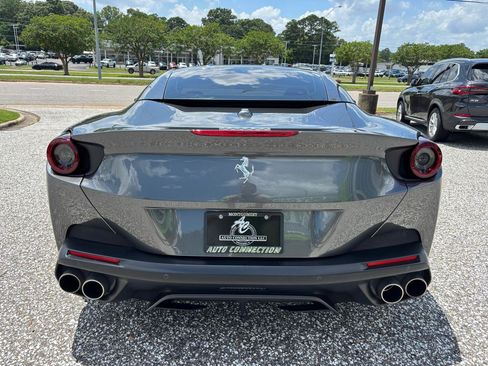 Used 2020 Ferrari Portofino RWD image 33