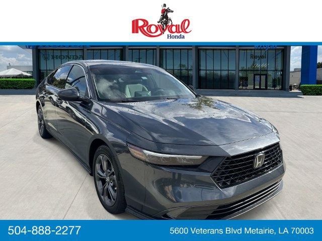 Used 2023 Honda Accord EX image 1