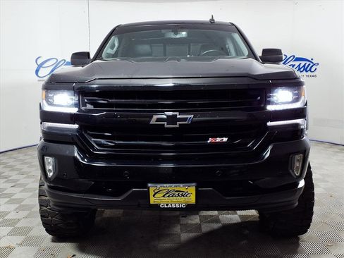 Used 2018 Chevrolet Silverado 1500 LTZ Z71 w/ Midnight Edition image 3