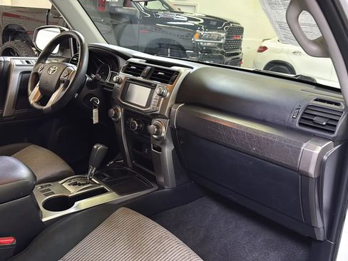 Used 2018 Toyota 4Runner SR5 RWD image 18