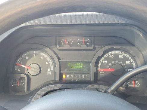 Used 2015 Ford E-350 and Econoline 350 Super Duty w/ Exterior Upgrade Package image 17