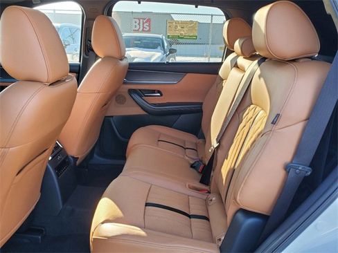 Used 2025 MAZDA CX-70 3.3 Turbo S w/ Premium Plus image 13