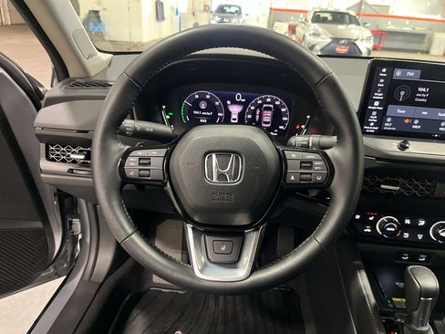 Used 2025 Honda Accord Touring image 22