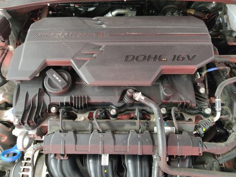 Used 2025 Hyundai Elantra SEL FWD image 30