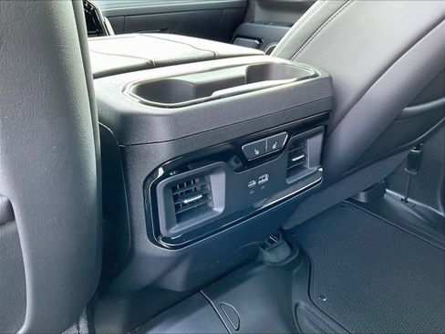 Used 2025 GMC Sierra 2500 AT4X AWD/4WD image 11