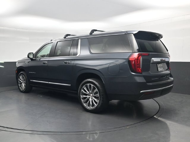 Used 2021 GMC Yukon XL Denali w/ Denali Premium Package AWD/4WD image 7