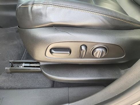 Used 2021 Chevrolet Equinox LT image 21