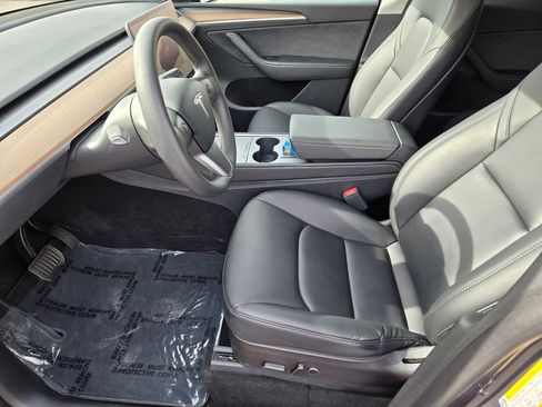 Used 2023 Tesla Model Y Long Range image 11