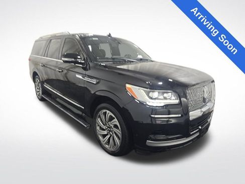 Used 2023 Lincoln Navigator L Reserve w/ Equipment Group 201A AWD/4WD image 1