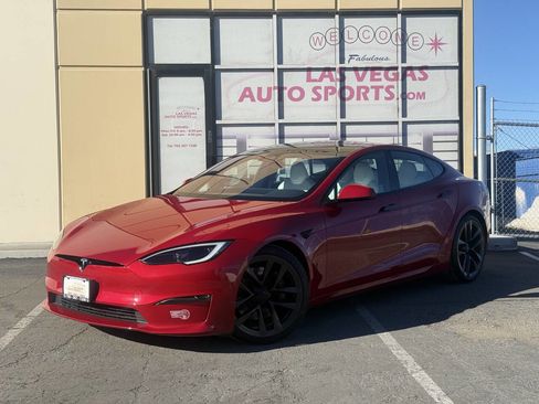 Used 2023 Tesla Model S image 4