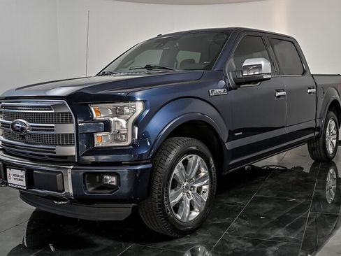 Used 2015 Ford F150 Platinum w/ Equipment Group 701A Luxury AWD/4WD image 5