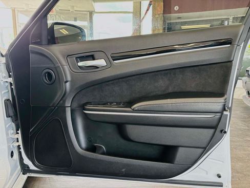 Used 2023 Chrysler 300 C RWD image 36