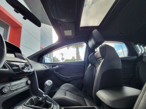 Used 2016 Ford Focus ST w/ Equipment Group 402A FWD image 15