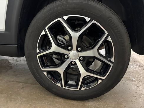Used 2024 Jeep Compass Limited AWD/4WD image 35