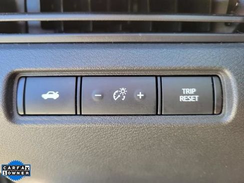 Used 2024 Nissan Altima 2.5 SV FWD image 18