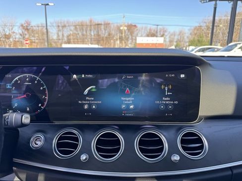 Certified 2022 Mercedes-Benz E 350 4MATIC Sedan image 18