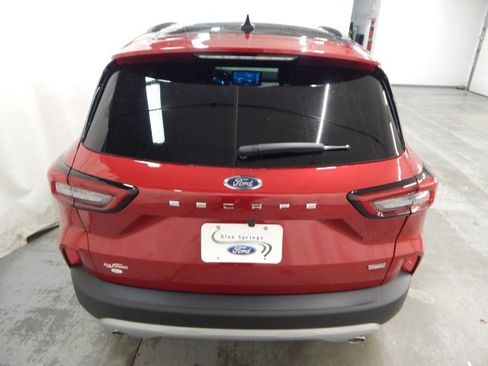 New 2025 Ford Escape SE w/ PHEV Premium Package image 4