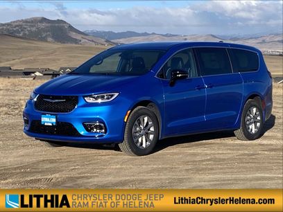 New 2026 Chrysler Pacifica Limited