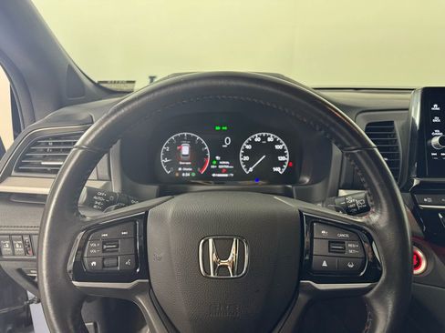 Used 2025 Honda Odyssey Sport-L image 22