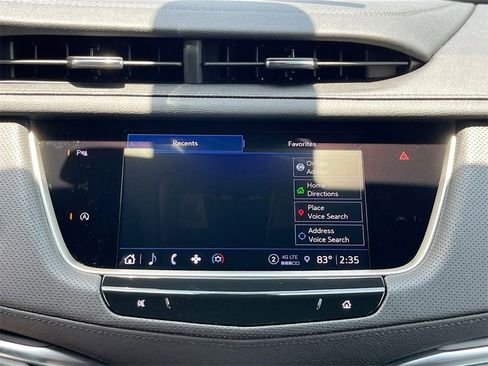 New 2025 Cadillac XT5 Luxury image 13