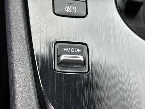 Used 2023 Nissan Rogue SV image 28