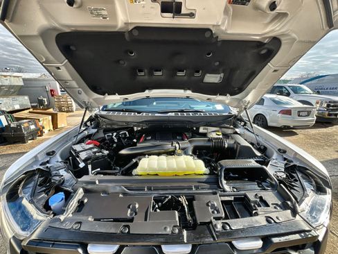 Used 2025 Ford F150 Raptor image 28