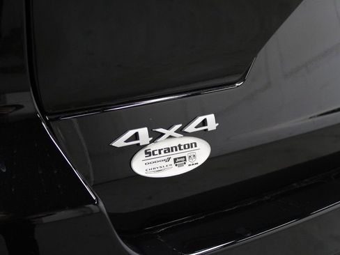 New 2025 Jeep Grand Cherokee Limited w/ Luxury Tech Group II image 41