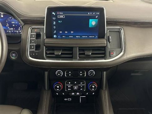 Used 2022 Chevrolet Tahoe Z71 w/ Z71 Off-Road Package AWD/4WD image 23