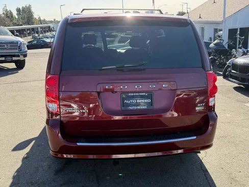 Used 2019 Dodge Grand Caravan SXT FWD image 7