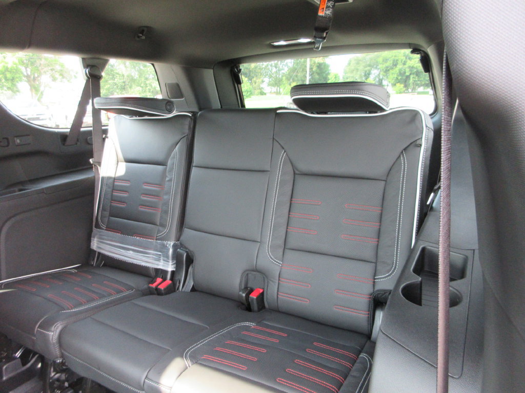 New 2026 GMC Yukon XL AT4 Ultimate AWD/4WD image 11