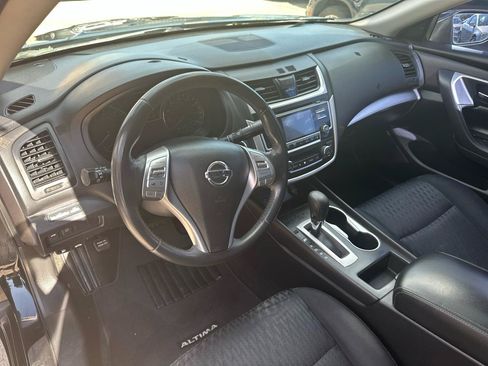 Used 2017 Nissan Altima 2.5 SV FWD image 10