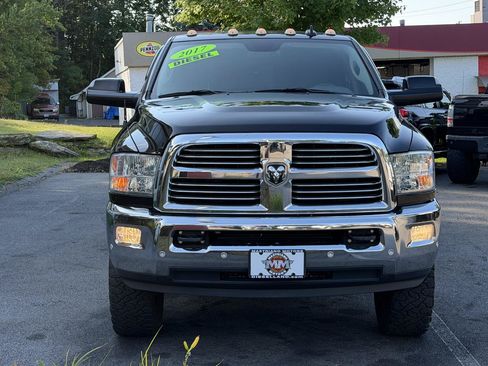 Used 2017 RAM 2500 Big Horn AWD/4WD image 3