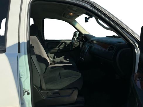 Used 2008 GMC Yukon SLE w/ Convenience Package image 22