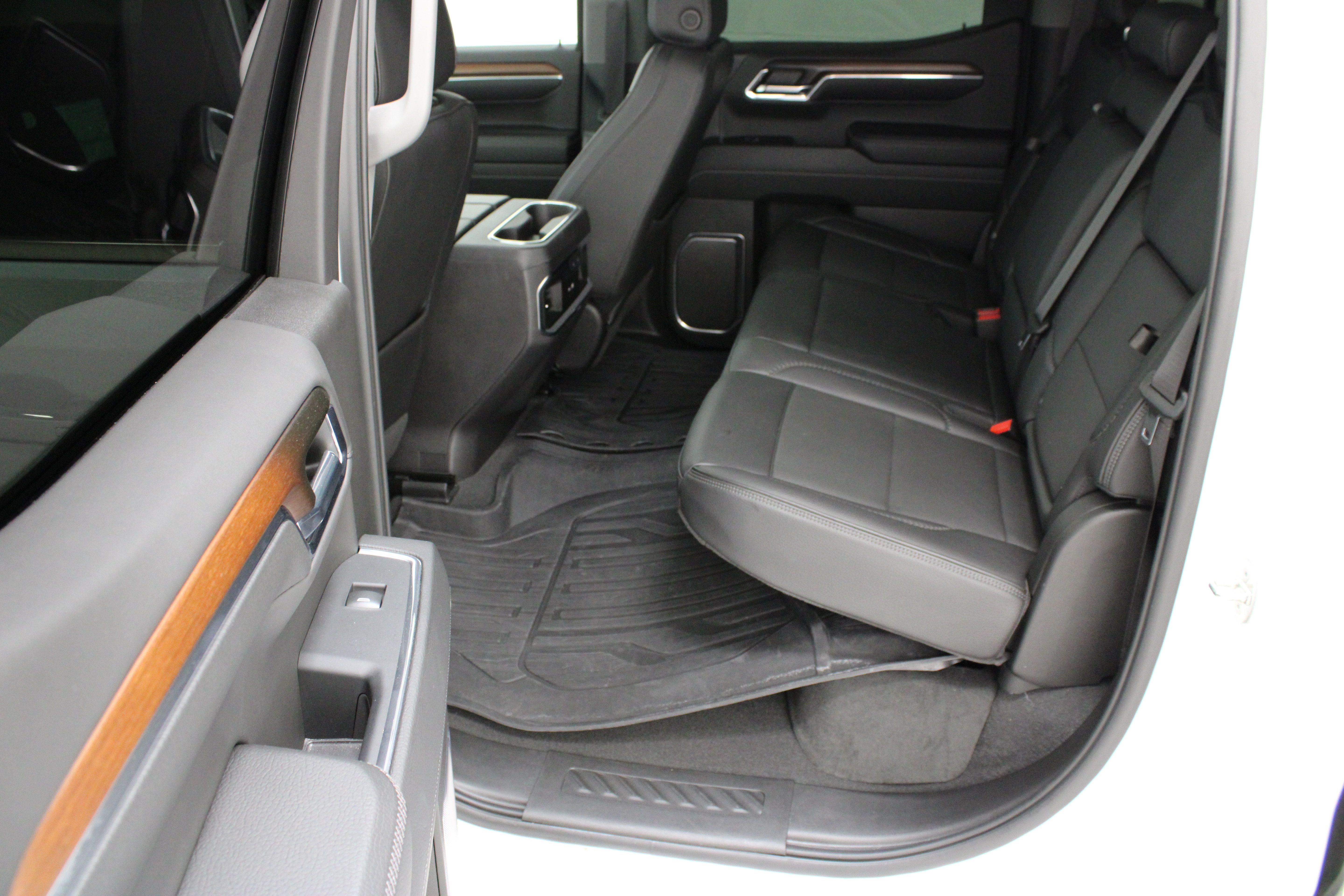 Used 2024 GMC Sierra 1500 Denali AWD/4WD image 34