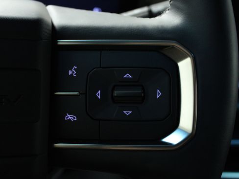 Used 2025 GMC Hummer EV 3X w/ LPO, Sport Package image 21