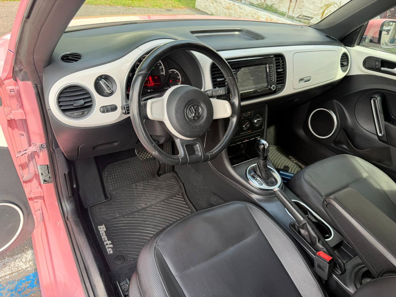 Used 2013 Volkswagen Beetle 2.5 FWD image 22