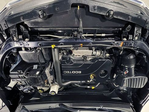 Used 2020 Chevrolet Equinox LT image 38