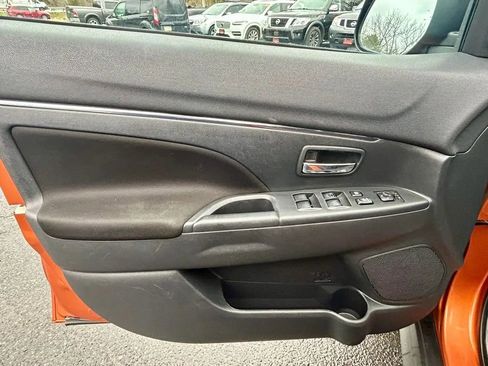 Used 2020 Mitsubishi Outlander Sport ES image 12