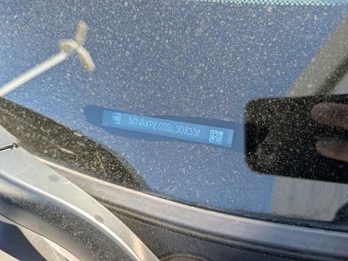 Used 2025 Chevrolet Equinox LT AWD/4WD image 25