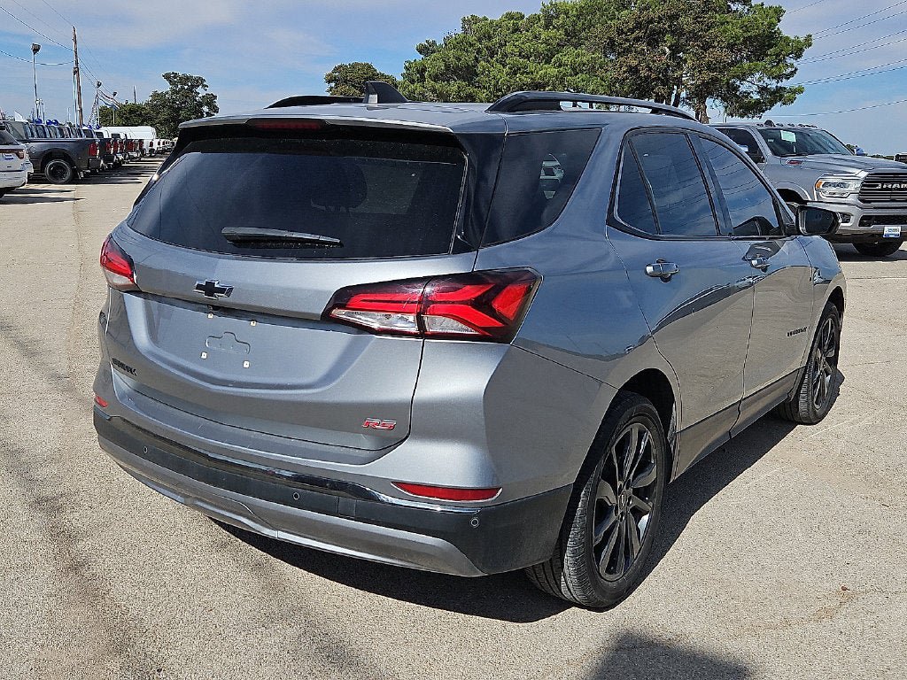 Used 2023 Chevrolet Equinox RS FWD image 7