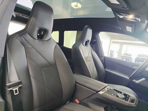 Used 2025 BMW iX M60 image 26