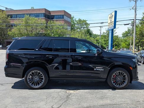 Used 2023 Cadillac Escalade V AWD/4WD image 6