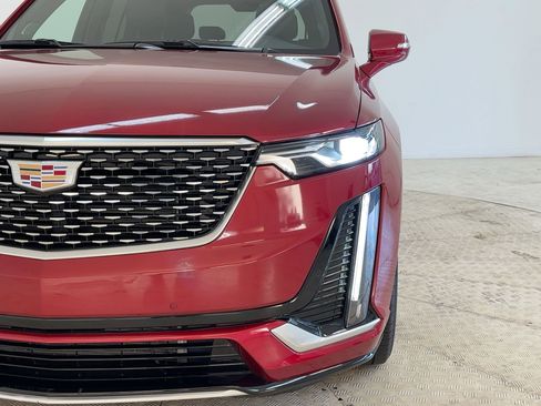 Certified 2025 Cadillac XT6 Premium Luxury image 10