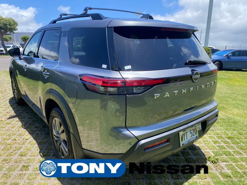 Used 2024 Nissan Pathfinder SV FWD image 15