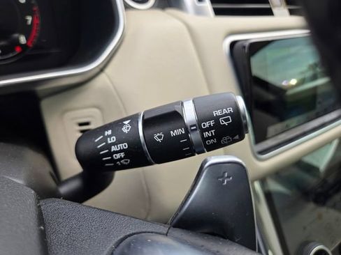 Used 2019 Land Rover Range Rover Sport Supercharged AWD/4WD image 24