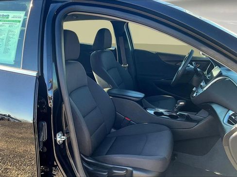 Used 2024 Chevrolet Malibu LT image 27